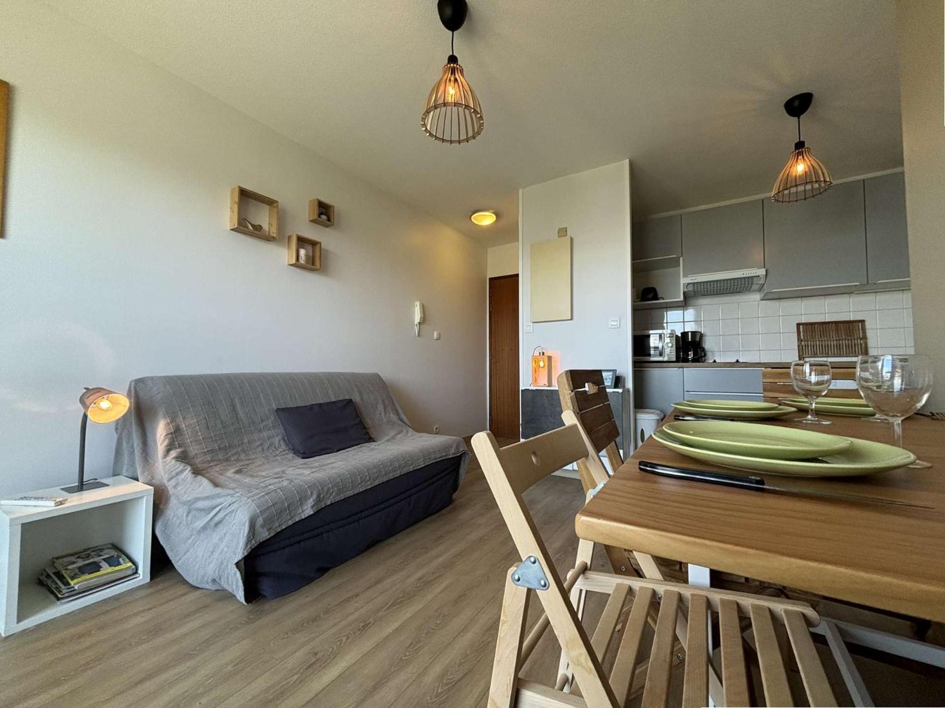 Apartment T2 - La Rochelle - Lr640-023 *